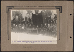 El Sr. Madero presidiendo una fiesta del 18 de Julio del año de 1912.